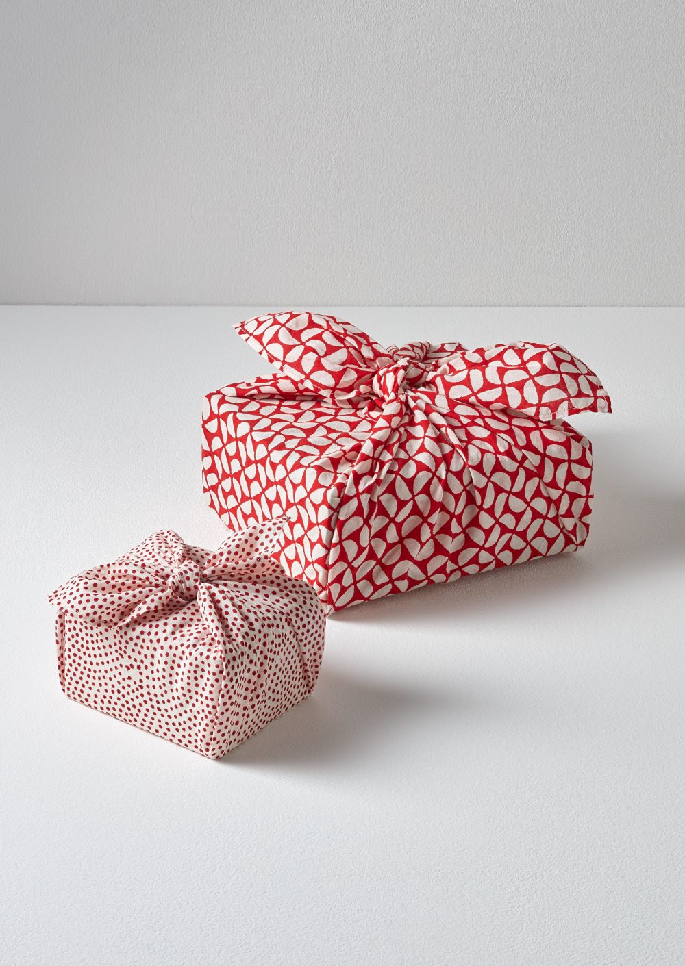 Why Scarves Make The Perfect Gift - Cleverly Wrapped