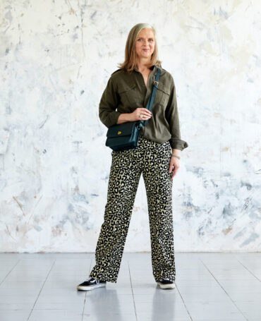 Leopard print and khaki green – the perfect combination for cool summer days